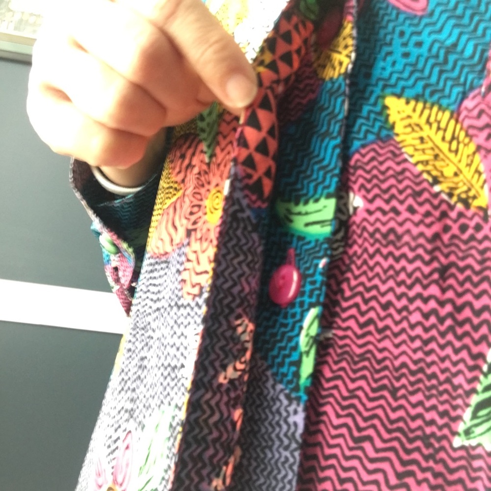 Rare vintage Silk Blouse Bright Novelty Print M L - Picture 5 of 8
